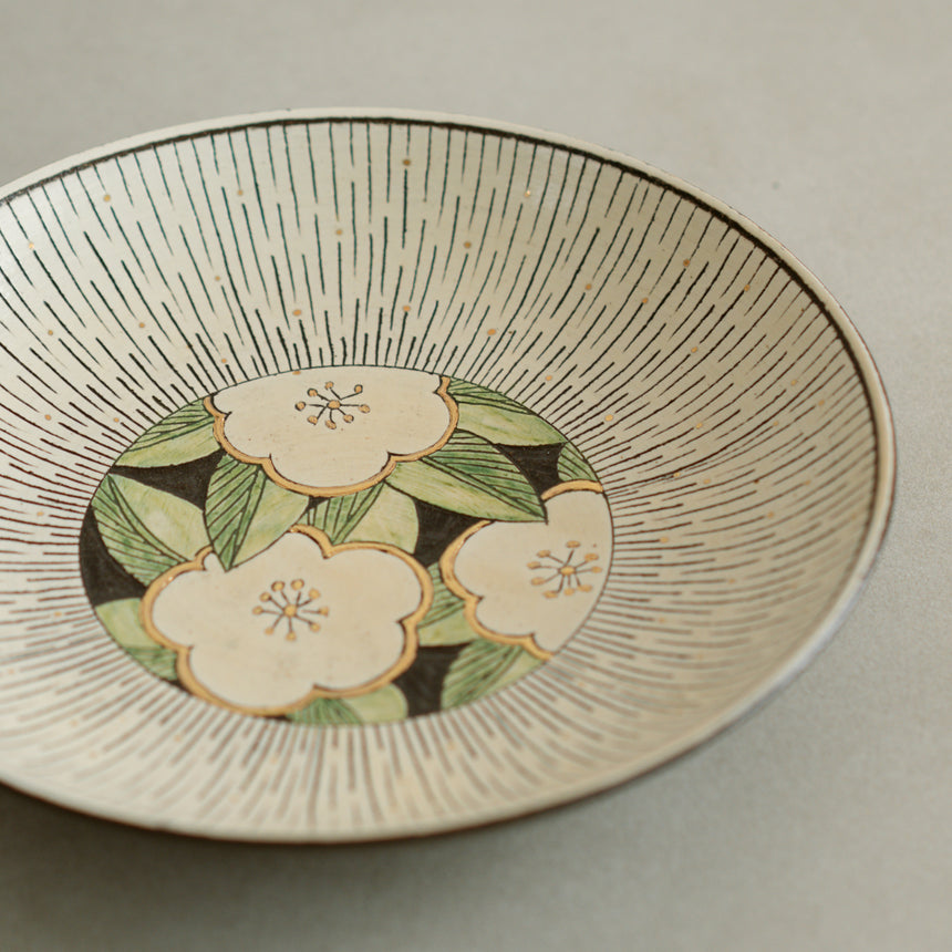 Floral Shadows Plate Collection - White Camellia