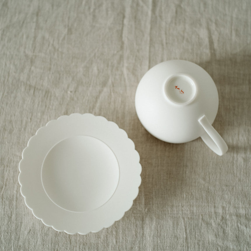 Petal Latte Mug with Saucer