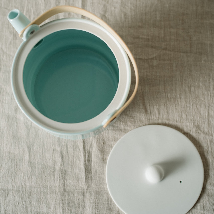 S&B Teapot - Light Blue