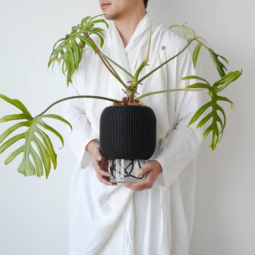 PEBBLE SELF-WATERING & AIR PRUNING PLANTER