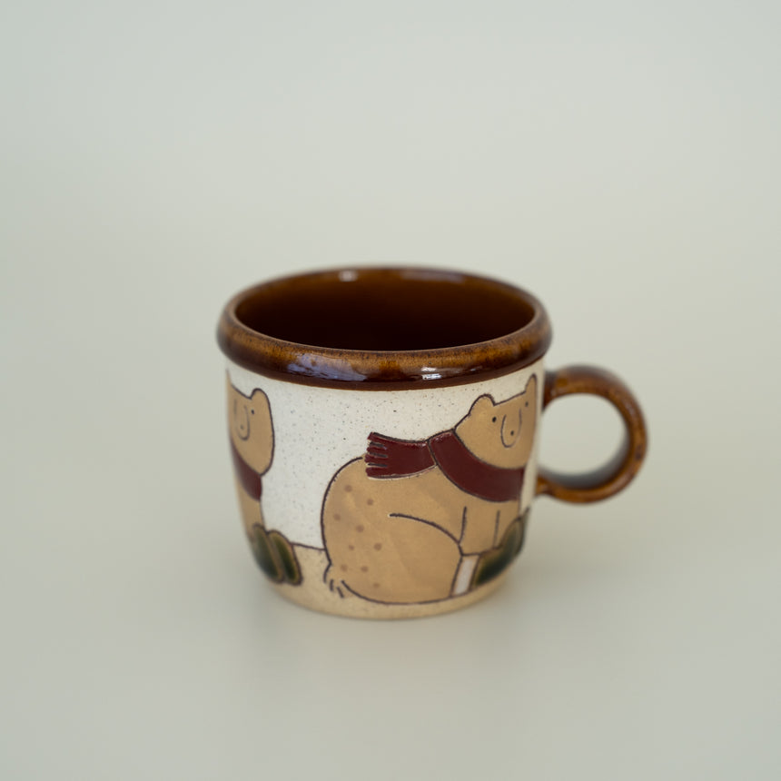 Claysup Handcraft Mug, Scarf Honey Bear
