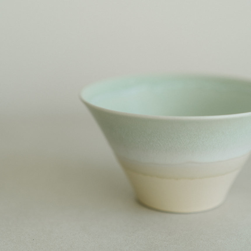 Shinkougama Pastel Jelly Bowl, Celadon