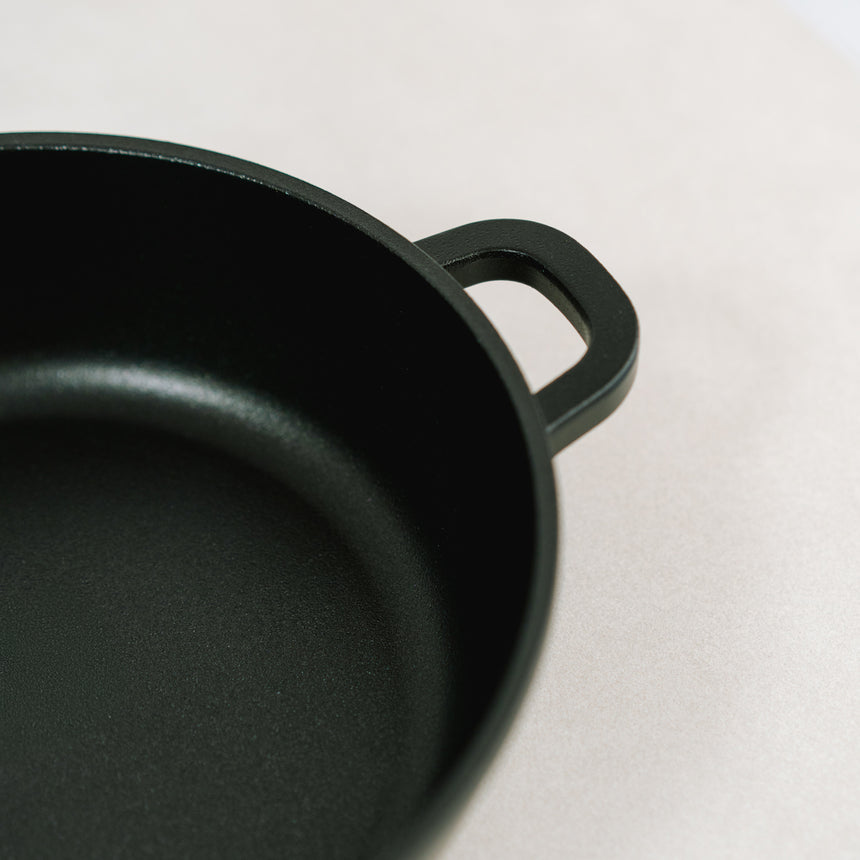 Everyday Cast Aluminum Pan
