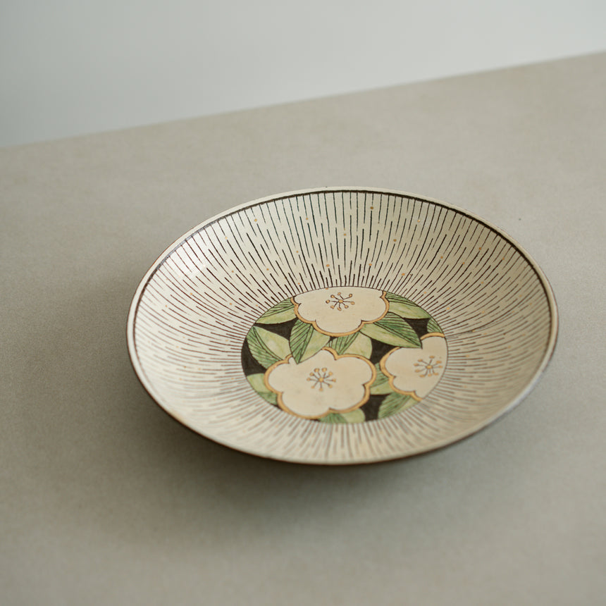 Floral Shadows Plate Collection - White Camellia