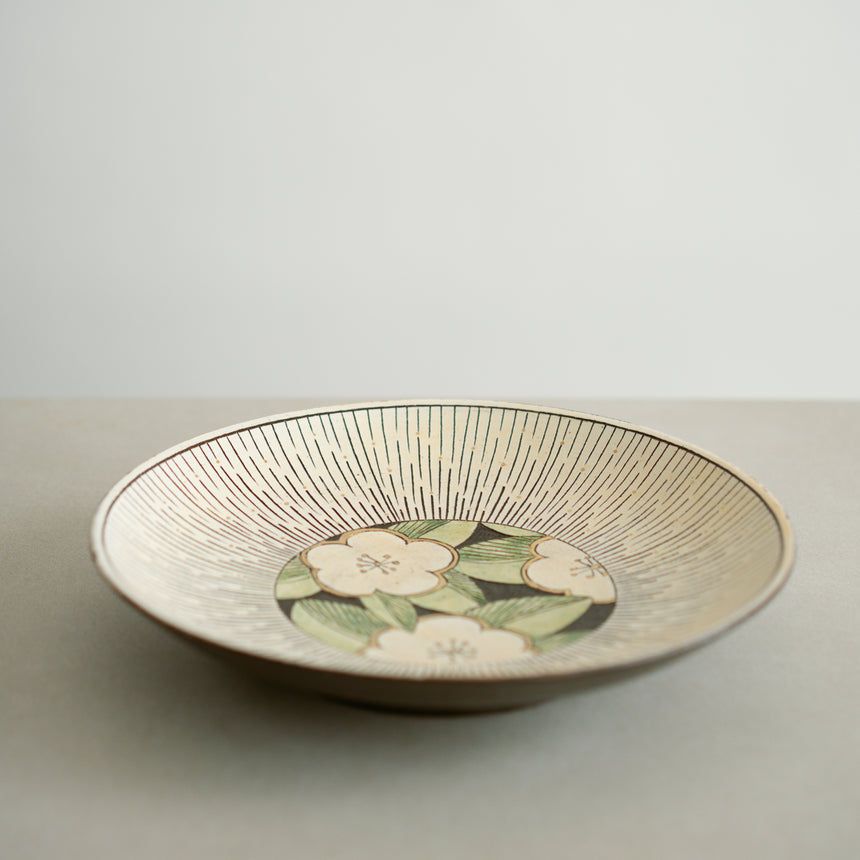 Floral Shadows Plate Collection - White Camellia