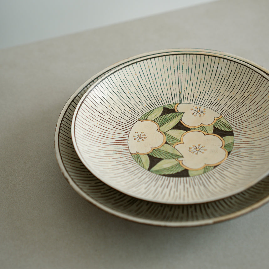 Floral Shadows Plate Collection - White Camellia