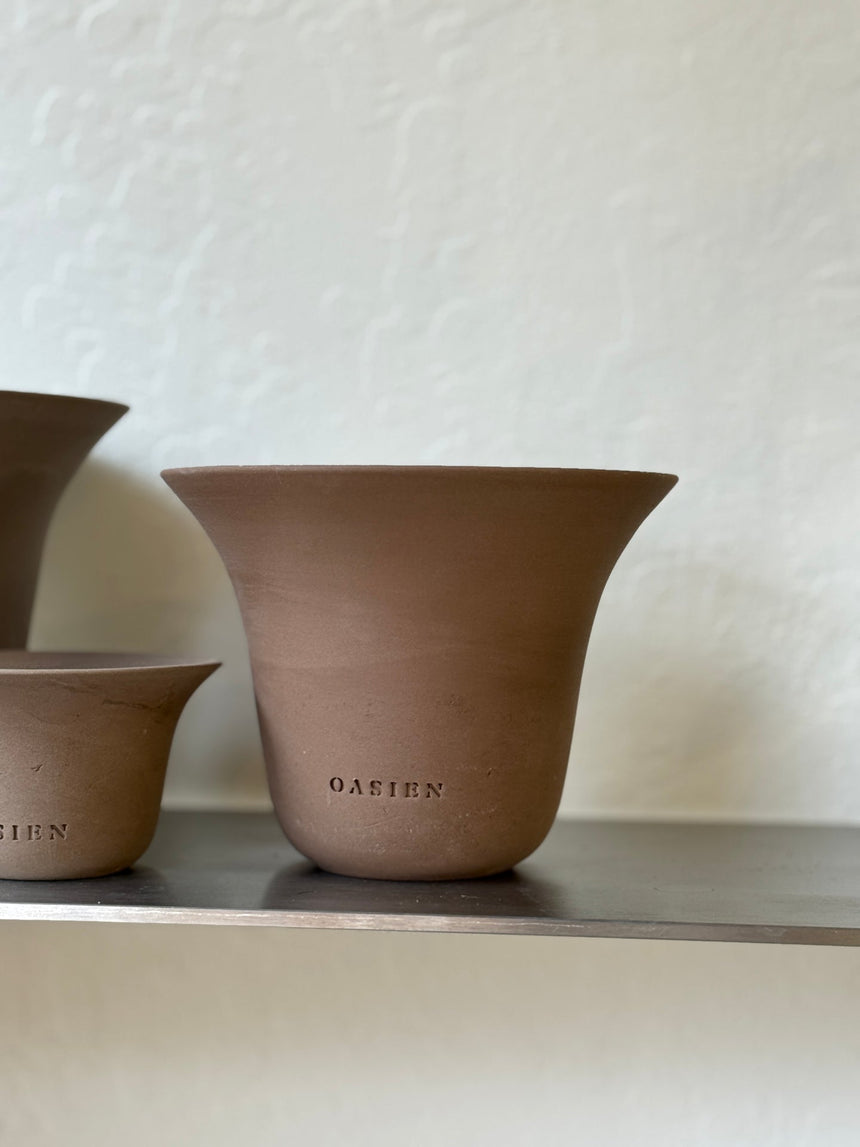 Poppy pot - brown & brown