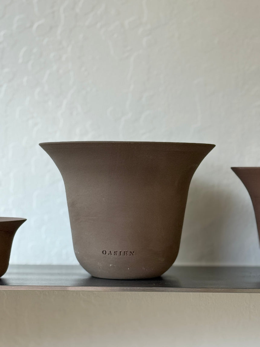 Poppy pot - brown & brown