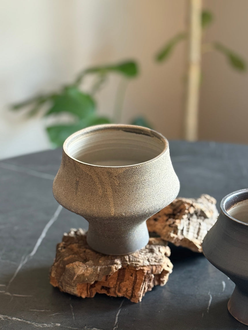 Ashen Hourglass Planter