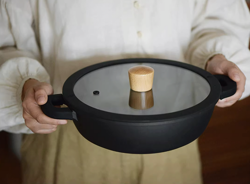 Everyday Cast Aluminum Pan